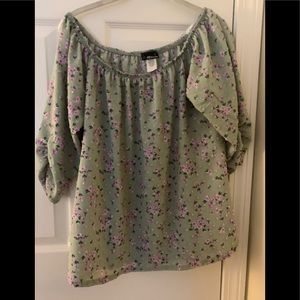 Green floral blouse. Can be worn off shoulder
